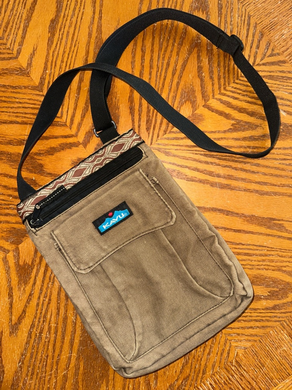 Kavu Keeper Crossbody Bag with Adjustable Strap